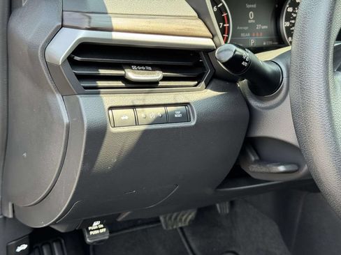 Used 2024 Nissan Altima 2.5 SV FWD image 9