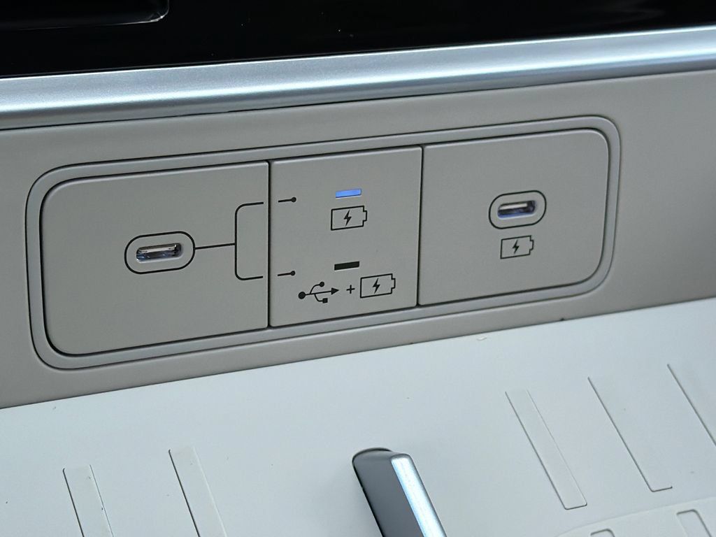 New 2027 Hyundai Santa Fe SE FWD image 32