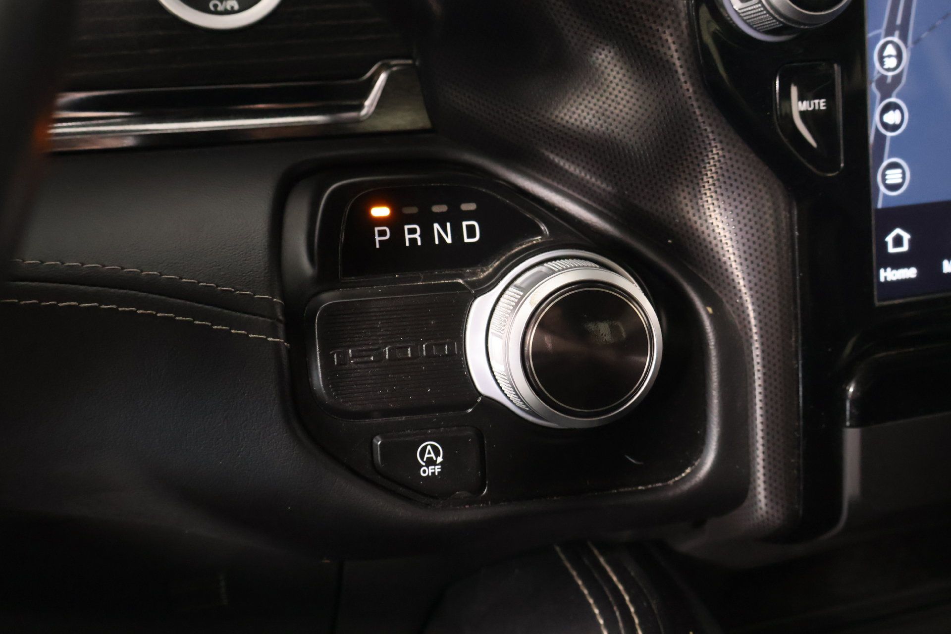 Used 2022 RAM 1500 Limited RWD image 9