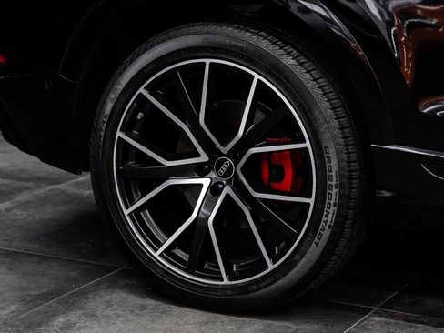 Used 2023 Audi Q8 Prestige image 68