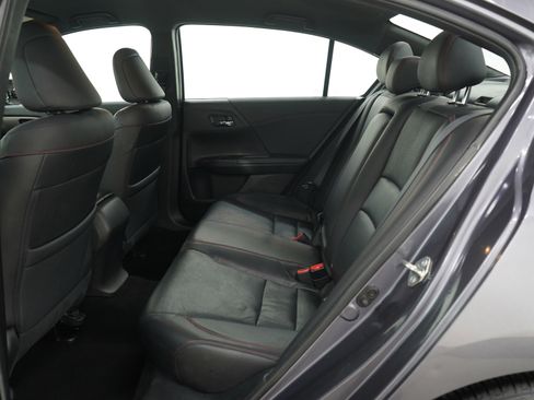 Used 2017 Honda Accord Sport Special Edition image 12