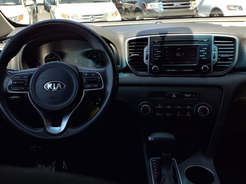 Used 2018 Kia Sportage LX FWD image 20