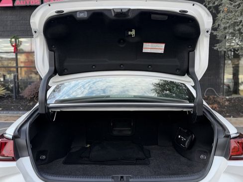 Used 2022 Lexus ES 350 w/ Premium Package image 17