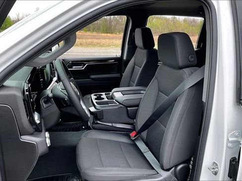 New 2026 GMC Sierra 1500 Elevation image 9