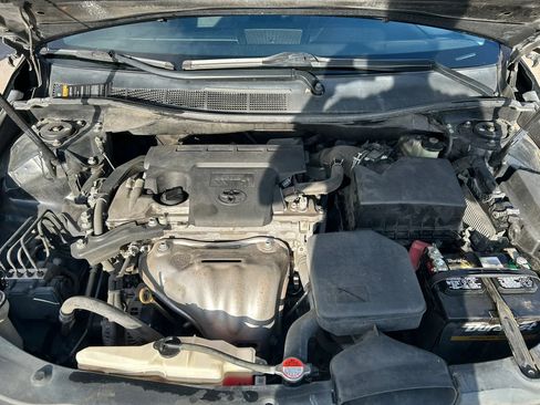 Used 2016 Toyota Camry LE FWD image 30