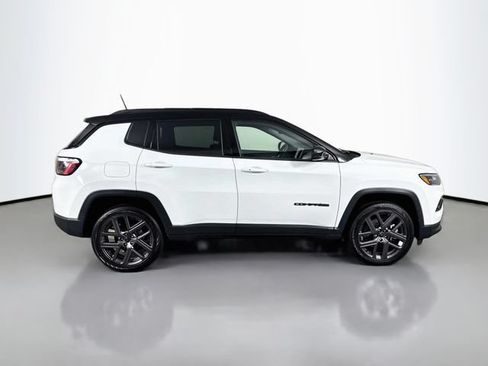 Used 2026 Jeep Compass Limited AWD/4WD image 4