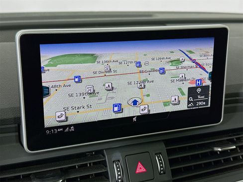 Used 2020 Audi Q5 e Premium Plus w/ Premium Plus Package image 13