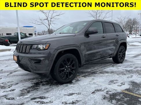 Certified 2020 Jeep Grand Cherokee Altitude image 3