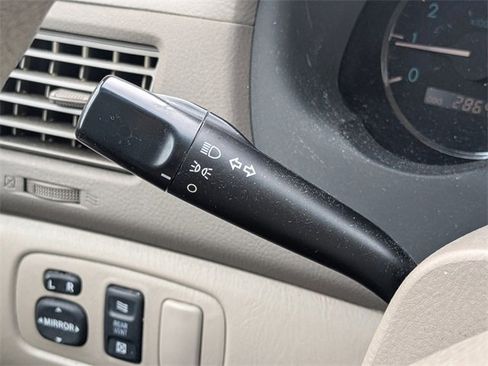 Used 2008 Toyota Sienna LE image 26