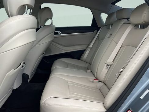 Used 2015 Hyundai Genesis 3.8 w/ Option Group 04 RWD image 9