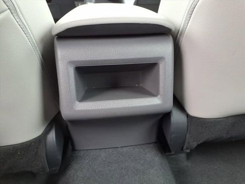 Certified 2023 Toyota Camry SE image 13