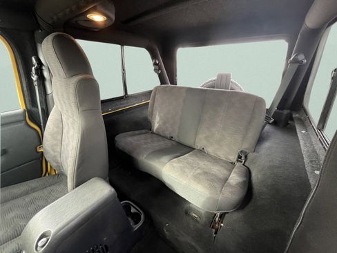 Used 2004 Jeep Wrangler Unlimited image 14