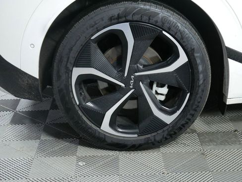 Certified 2024 Kia EV6 GT-Line image 11