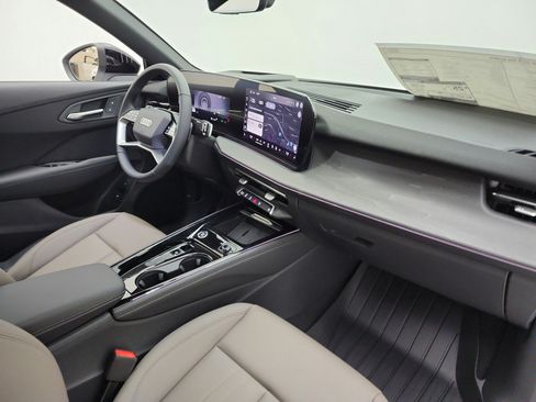 New 2026 Audi Q3 quattro 2.0T AWD/4WD image 15