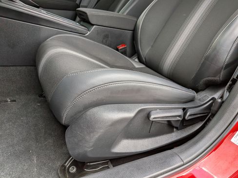 Used 2023 Honda Civic Sport image 14
