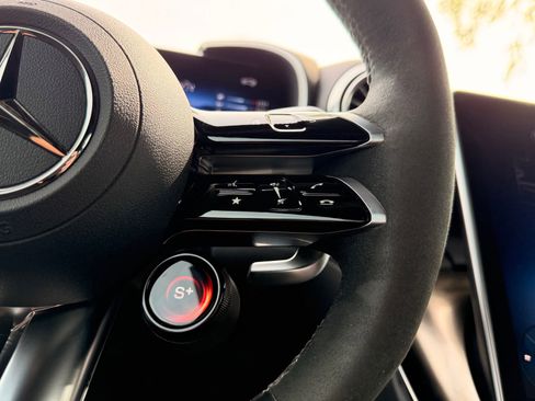 Certified 2022 Mercedes-Benz SL 55 AMG 4MATIC image 19