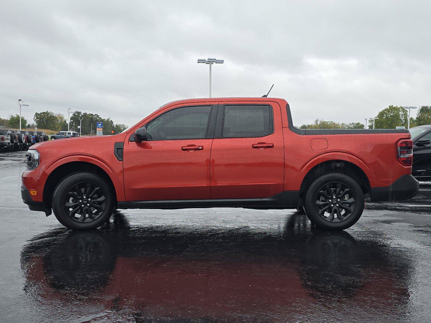 Used 2024 Ford Maverick Lariat w/ Black Appearance Package AWD/4WD image 13