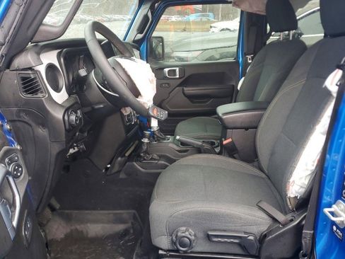 Used 2024 Jeep Gladiator Sport image 6