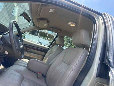 Used 2004 Mercury Grand Marquis GS RWD image 31