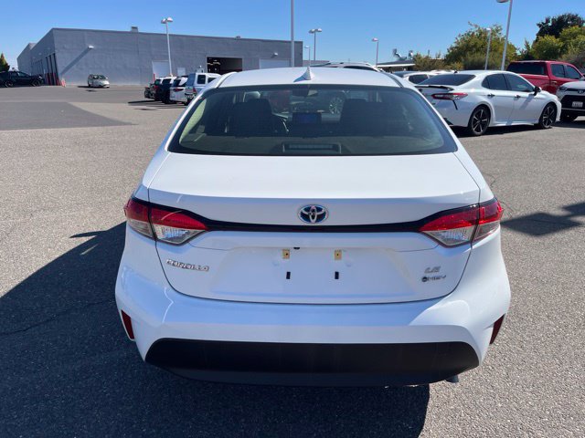Used 2025 Toyota Corolla LE FWD image 4