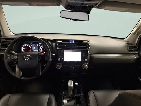 Certified 2024 Toyota 4Runner TRD Off-Road Premium image 15