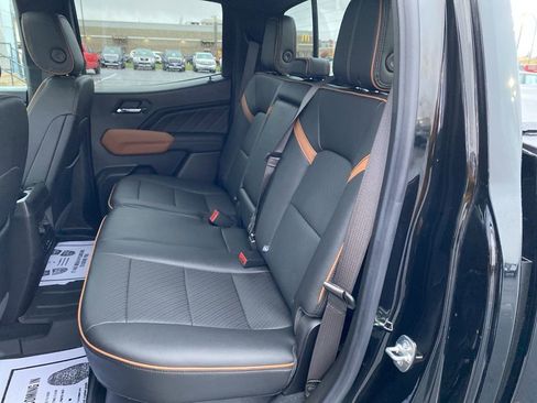 Used 2025 GMC Canyon AT4 w/ Technology Plus Package image 24