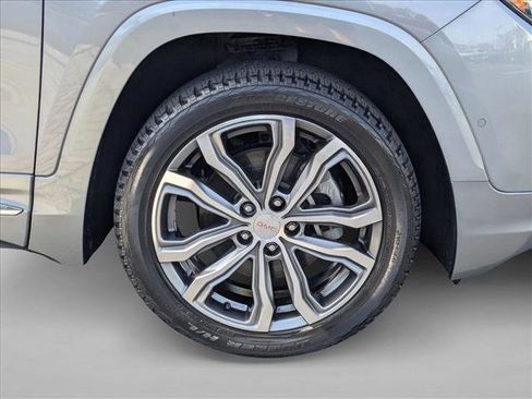 Used 2019 GMC Terrain Denali w/ Advanced Safety Package image 23