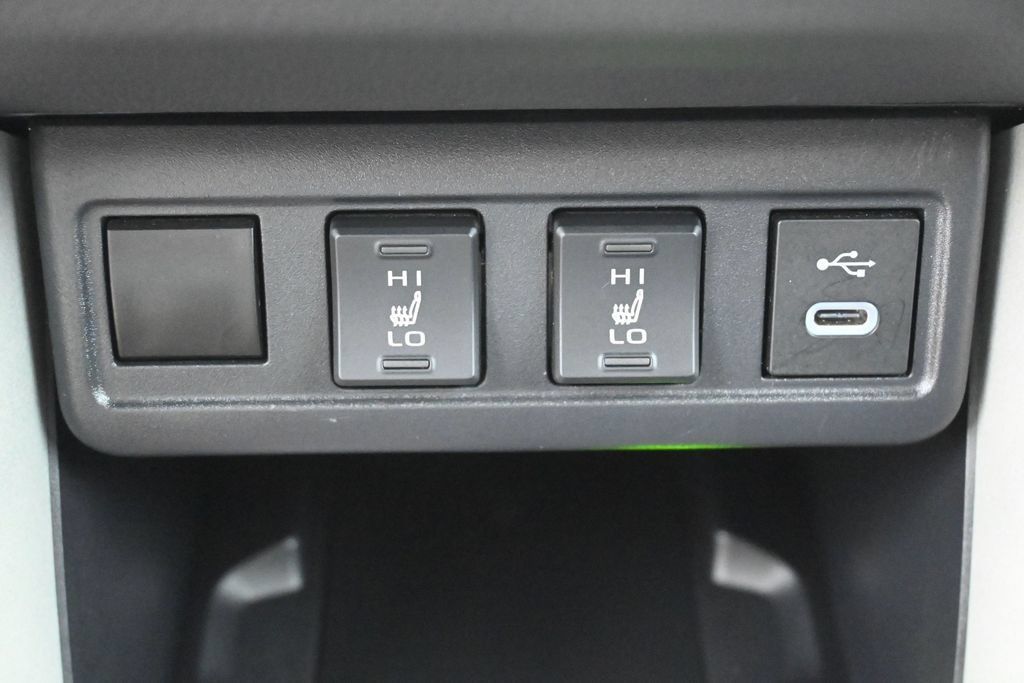 Used 2024 Toyota Corolla Cross AWD Hybrid w/ Convenience Package image 22