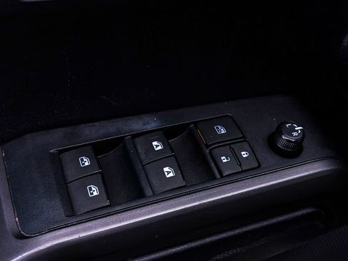 Used 2021 Toyota Tacoma TRD Off-Road w/ Technology Package AWD/4WD image 20