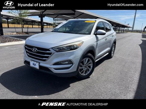 Used 2017 Hyundai Tucson SE image 1
