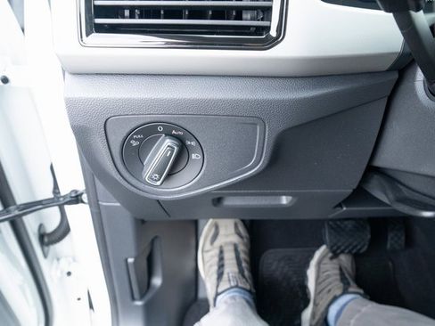 Used 2023 Volkswagen Atlas Cross Sport SE image 24