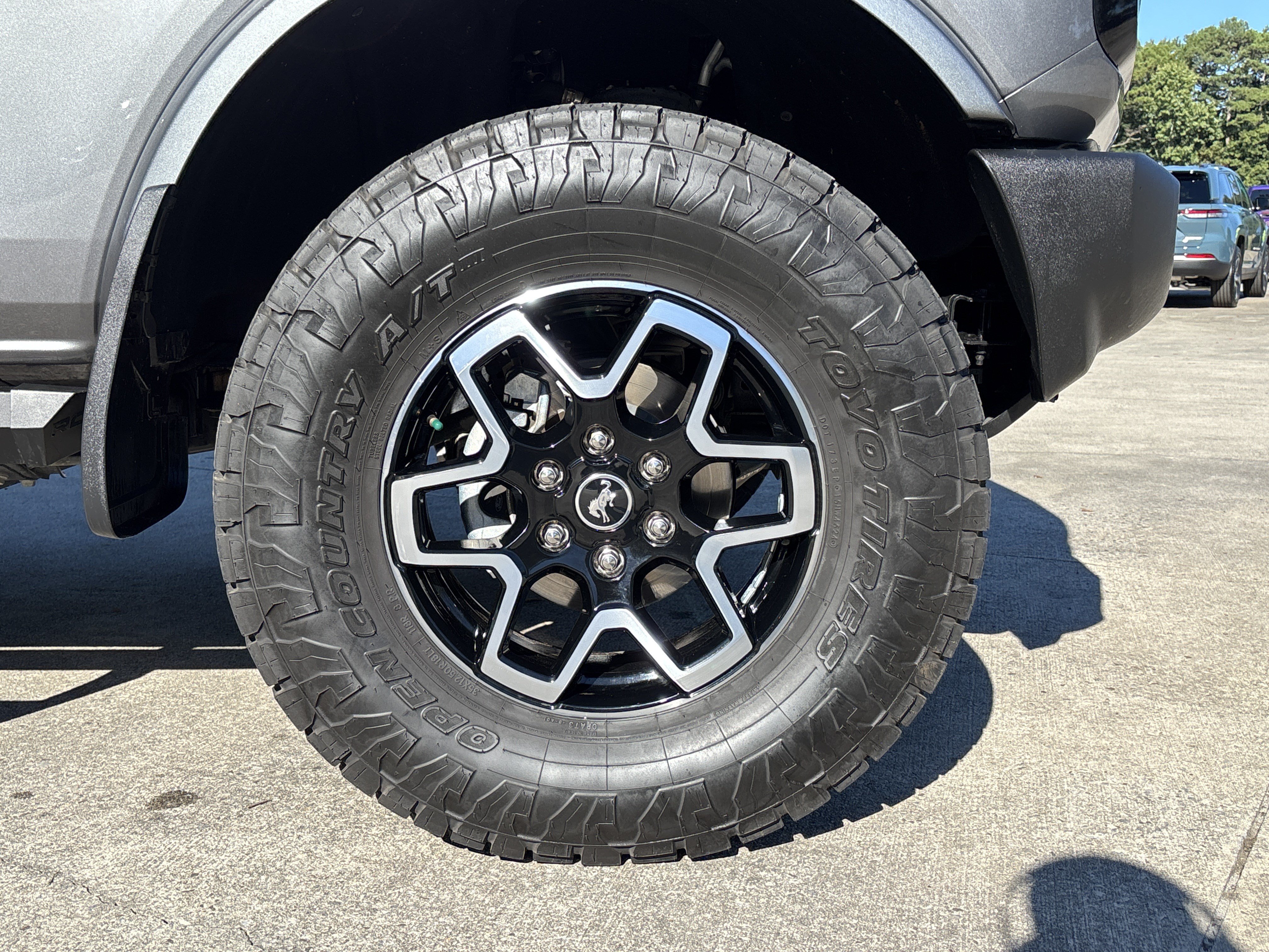 Used 2024 Ford Bronco Outer Banks AWD/4WD image 10