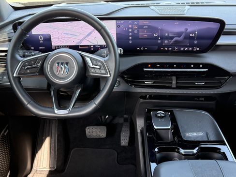 Used 2025 Buick Enclave Sport Touring w/ Power Package image 13