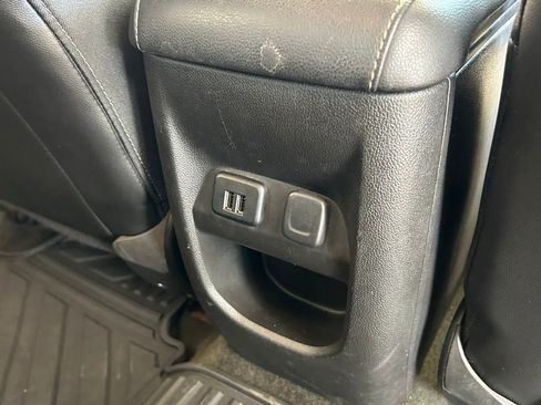 Used 2015 GMC Canyon SLT image 48