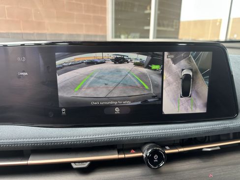 Used 2023 Nissan Ariya image 28