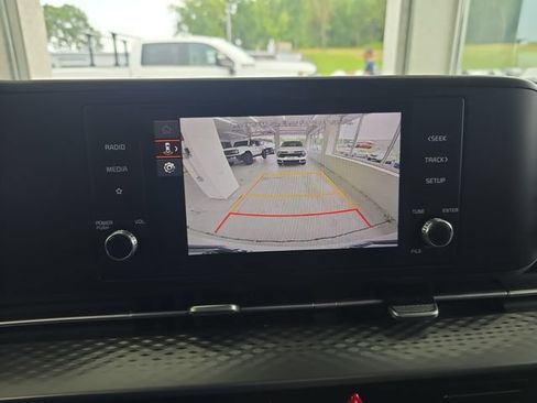 Certified 2024 Kia Carnival LX FWD image 16