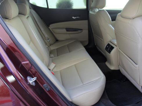Used 2015 Acura TLX FWD image 29