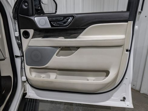 Used 2021 Lincoln Navigator L Black Label w/ Cargo Convenience Package image 49