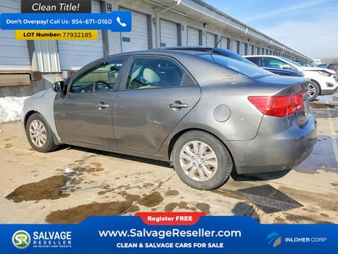 Used 2011 Kia Forte EX image 3