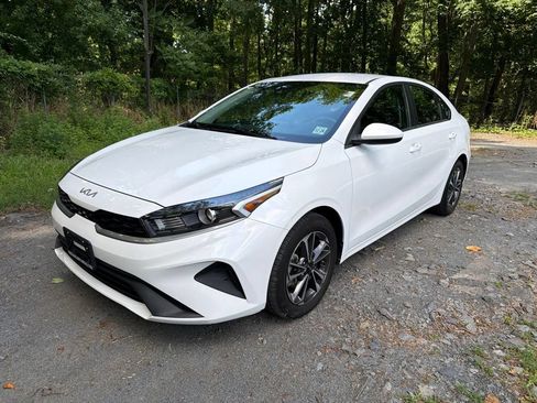 Used 2023 Kia Forte LXS FWD image 1