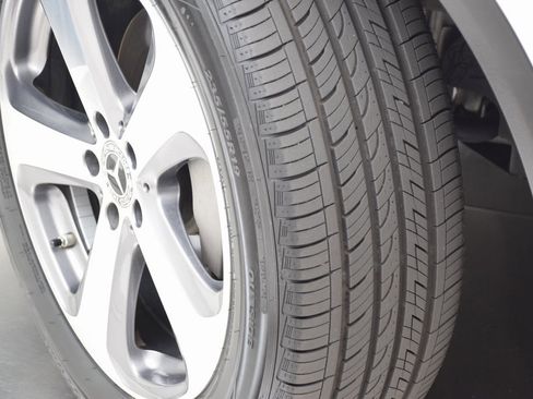 Used 2022 Mercedes-Benz GLC 300 image 32