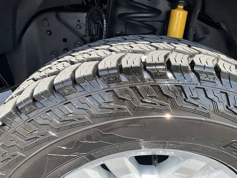 Used 2017 Ford F250 XL w/ STX Appearance Package AWD/4WD image 32