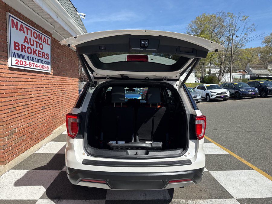 Used 2019 Ford Explorer XLT w/ Equipment Group 202A AWD/4WD image 42