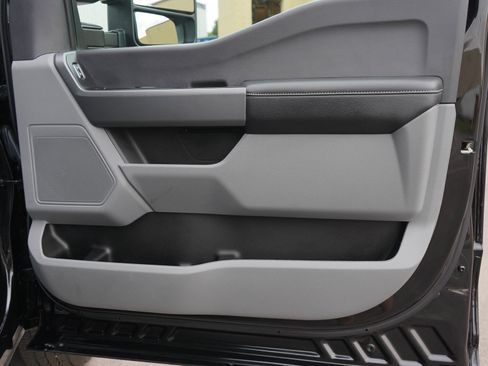 Used 2023 Ford F250 XLT AWD/4WD image 9