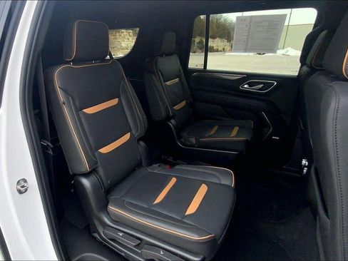 Used 2024 GMC Yukon XL AT4 w/ AT4 Premium Package image 23