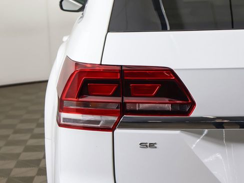 Used 2020 Volkswagen Atlas SE w/ Panoramic Sunroof Package image 17