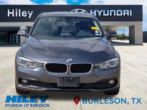 Used 2018 BMW 320i Sedan RWD image 7