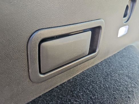 Used 2018 Cadillac XT5 Luxury w/ Driver Awareness Package image 33