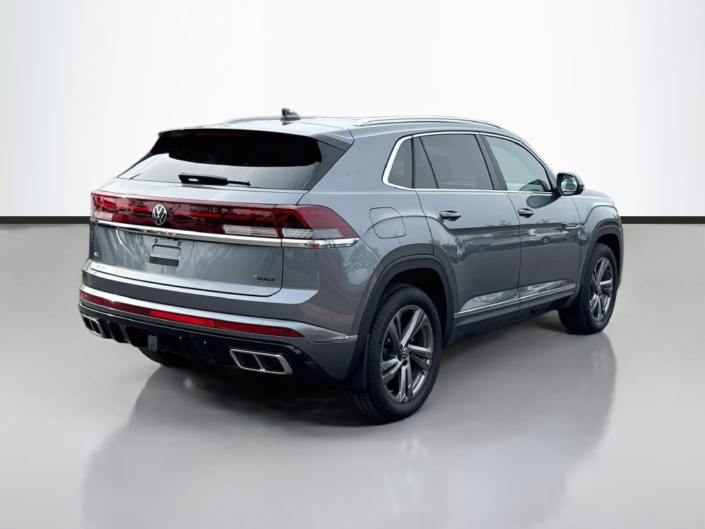 Used 2024 Volkswagen Atlas Cross Sport SEL R-Line AWD/4WD image 7