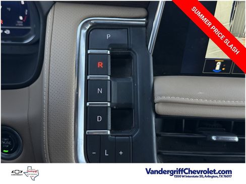Certified 2024 Chevrolet Tahoe Premier AWD/4WD image 18